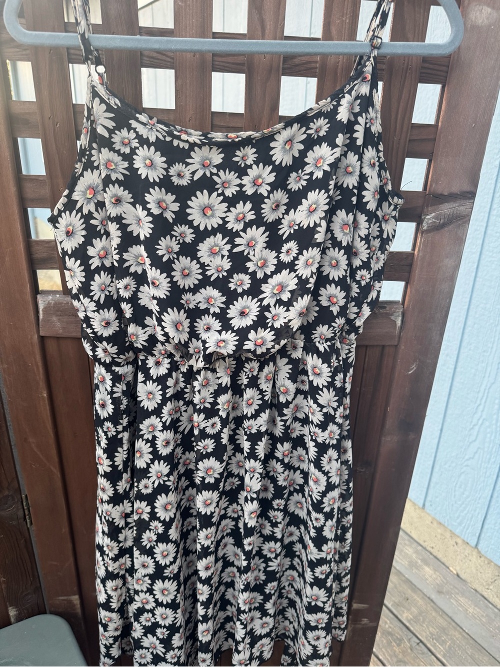 No Boundaries Black Daisy Print Midi Dress